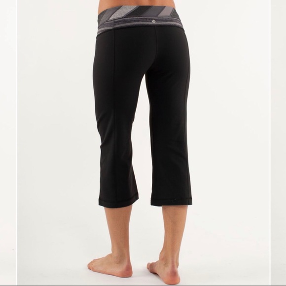 Lululemon Groove Crop Leggings Reversible Size 6 - Picture 3 of 10
